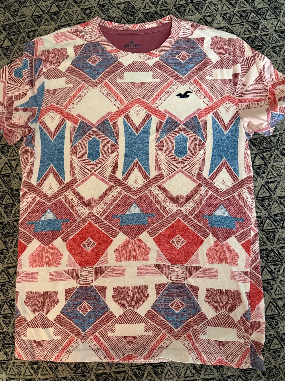 Hollister Red, Blue & Cream Geometric Print Tee